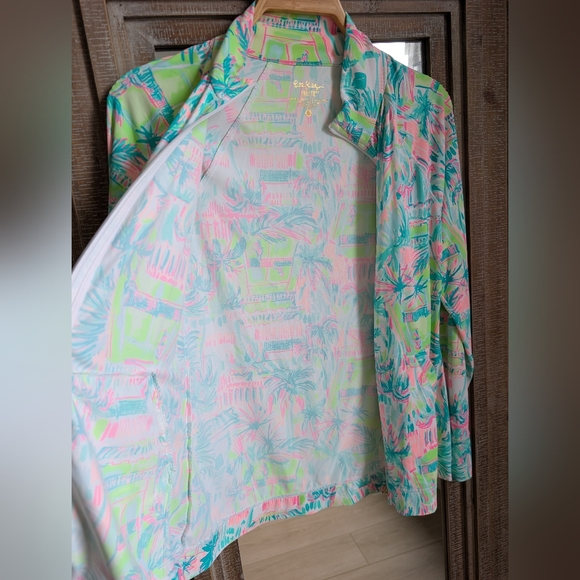 Lilly Pulitzer Luxletic Hadlee tennis jacket in the "Multi Perfect Match" print - Picture 8 of 9
